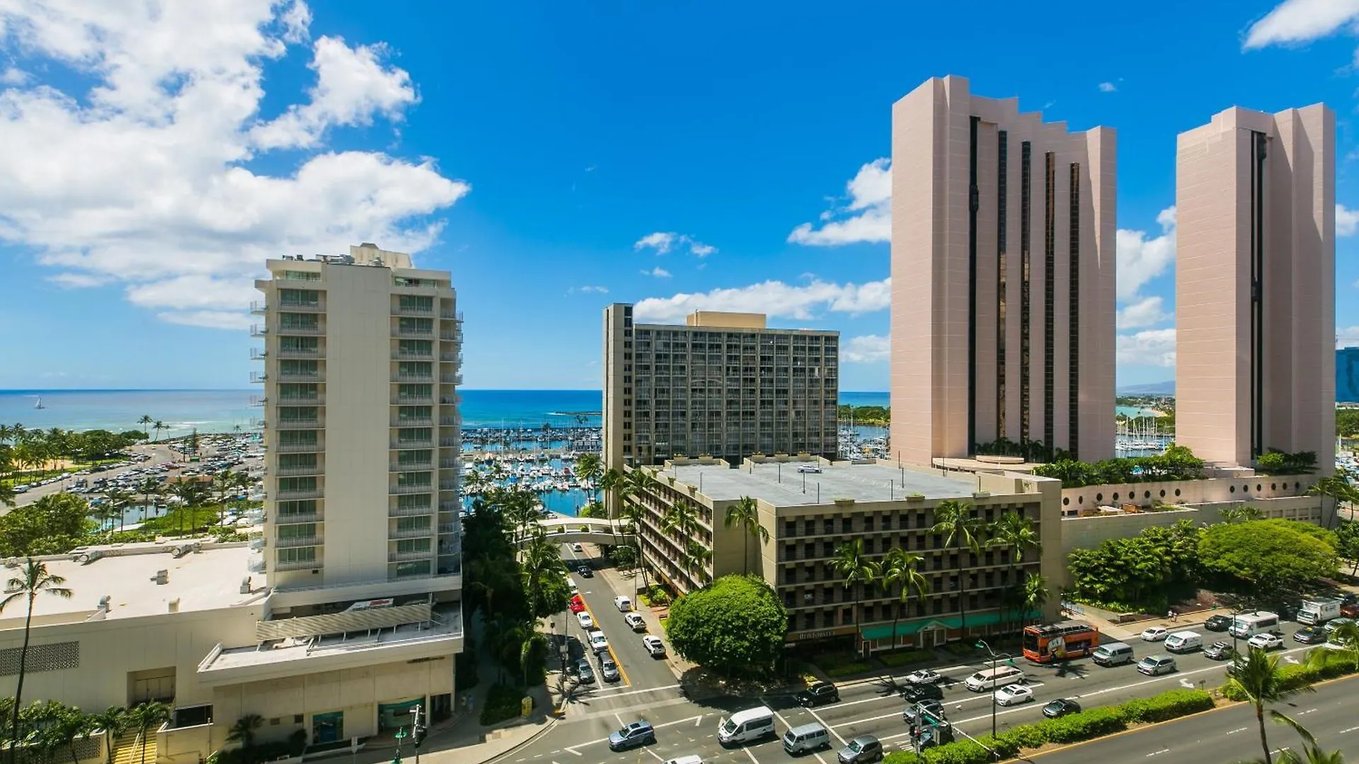 One Bedroom Condos With Lanai Near Ala Wai Harbor - Perfect For 2 Guests Honolulu Lägenhet