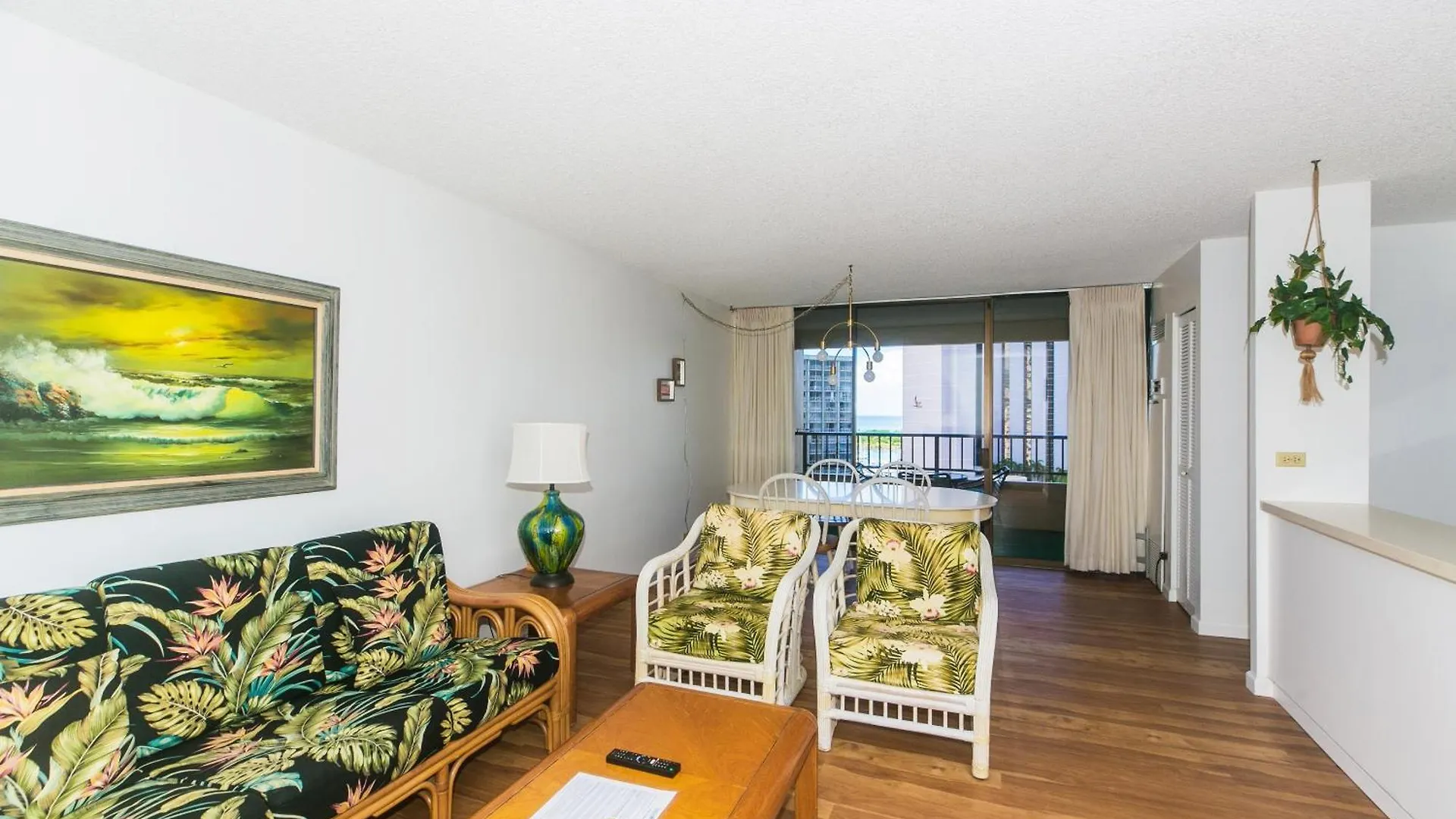 One Bedroom Condos With Lanai Near Ala Wai Harbor - Perfect For 2 Guests Honolulu 0*,  USA